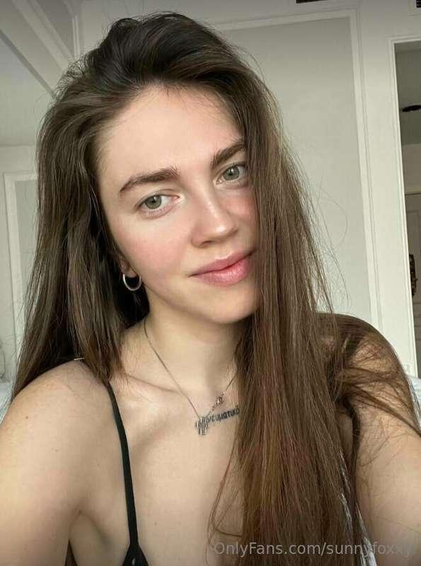 @valentinoamina  💋 told me that she is still virgin 😅 I don’..