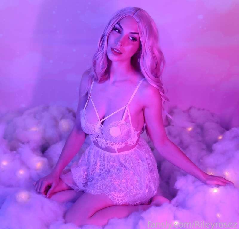 rileyrosez image #3