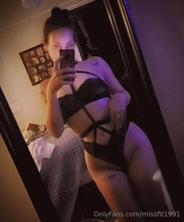 🕸️ bedroom dancing 🕸️