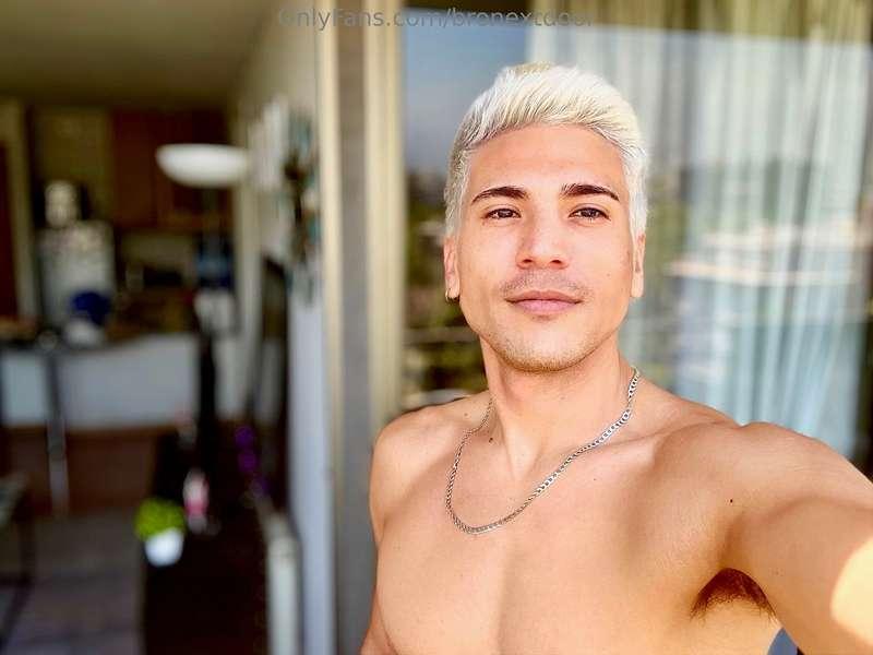 Hey there, looking fun this week ? 