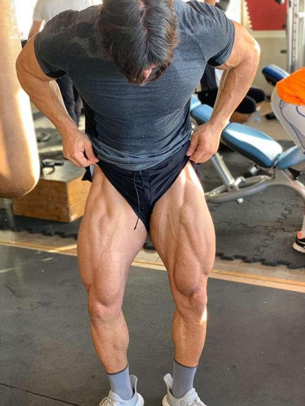 Training some Quads today , even i have knee pain, my doctor..