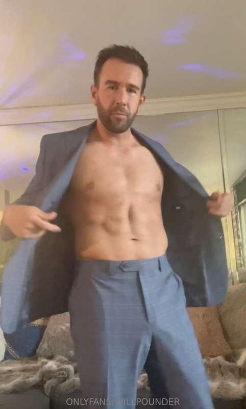 My cock was throbbing, I was so horny today. I just had to s..