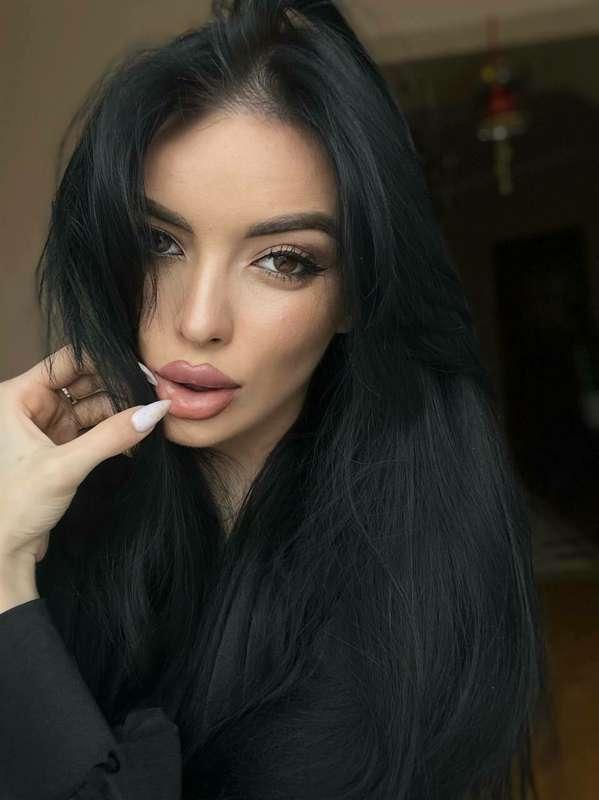 Do you want me to wake you up with something interesting? 👅