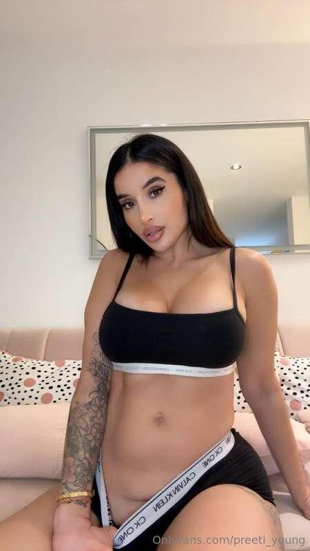 Take my Calvins’ off 🥵 & taste them 