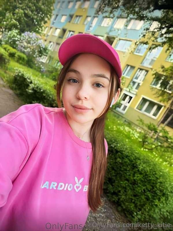 She is waiting for you👉🔥@sweetie_sueeee🔥
This bitch @sweetie..