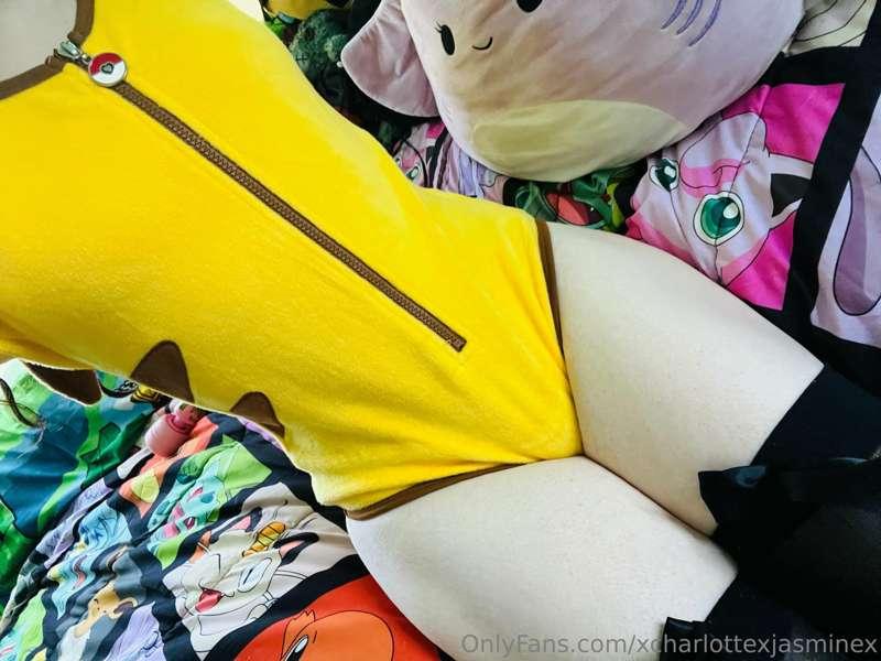 Pika pika🖤💛🖤💛