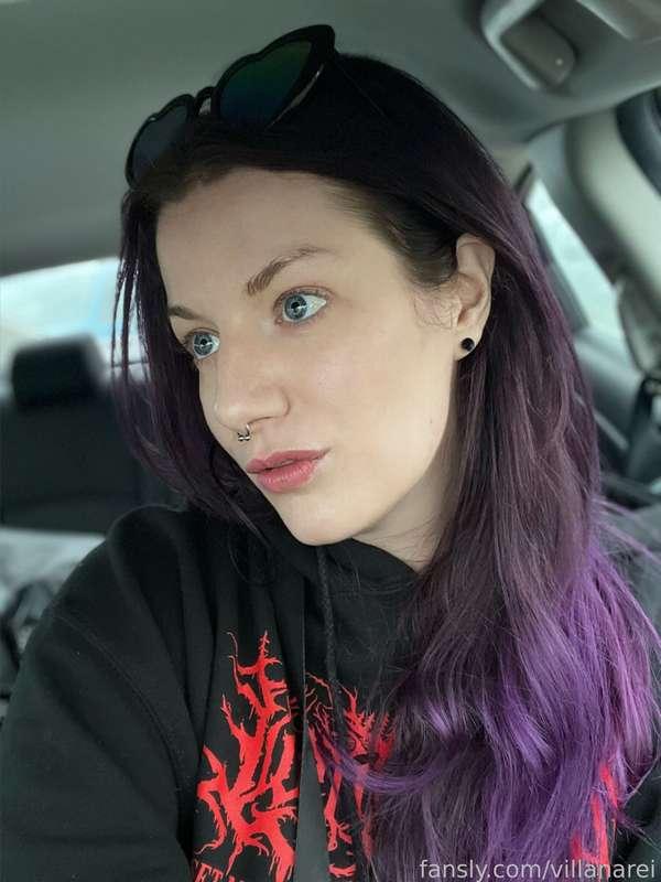 No makeup selfies cause my skin has been looking SO good recently 😍

#fyp #nomakeup #selfie #natural #alternative #altgirl #purplehair #goth #gothgirl