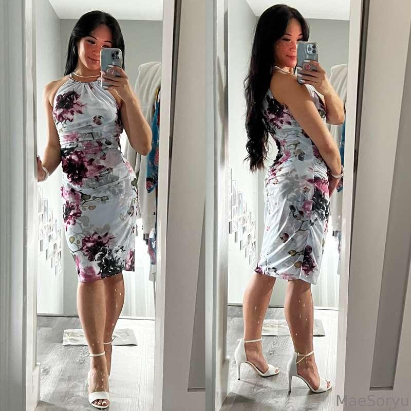 Do you like my dress? 🌸