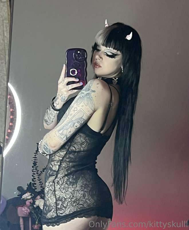 Got this lil black lace dress 🖤let me show it off to you  (w..