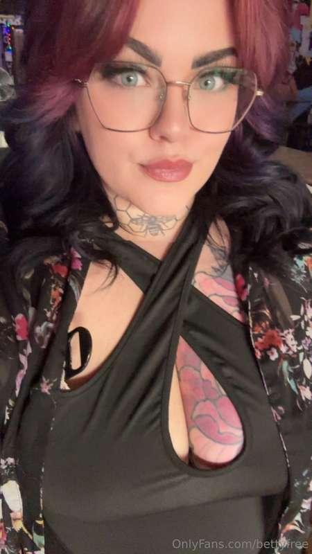 Finally have a break from school so I’m back. Content coming..