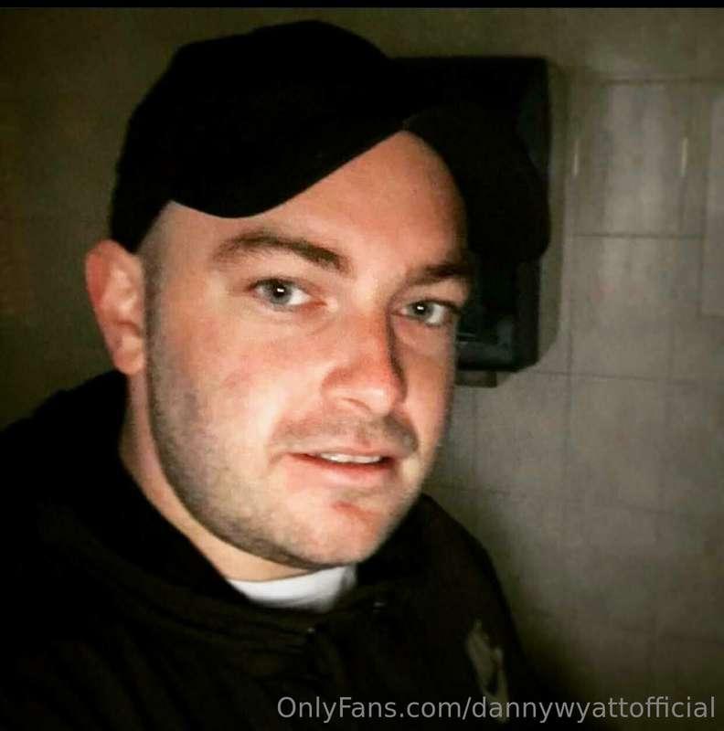 dannywyattofficial image #5