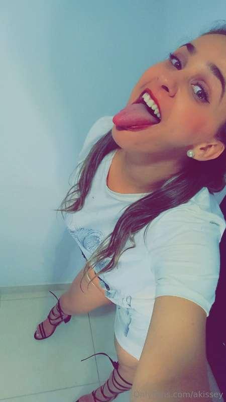 I'm very naughty 😈🥵🤤