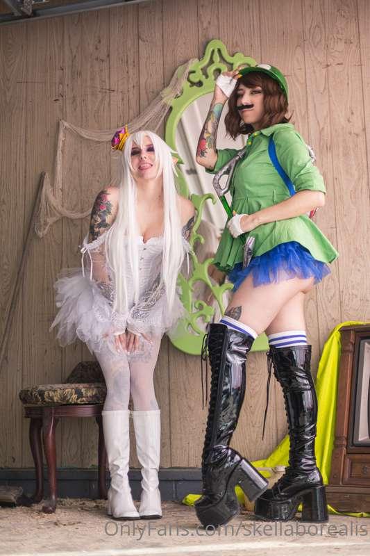 Throwback Tuesday: 
I love cosplaying with @skyhooknova. <3 ..