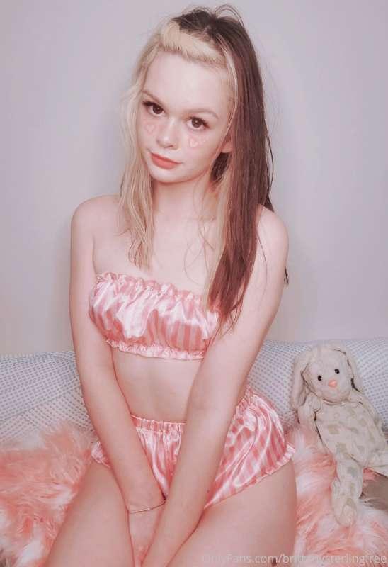 Do I look like I give good head? 👀 🎀