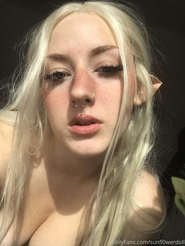 sunfl0werdoll image #5
