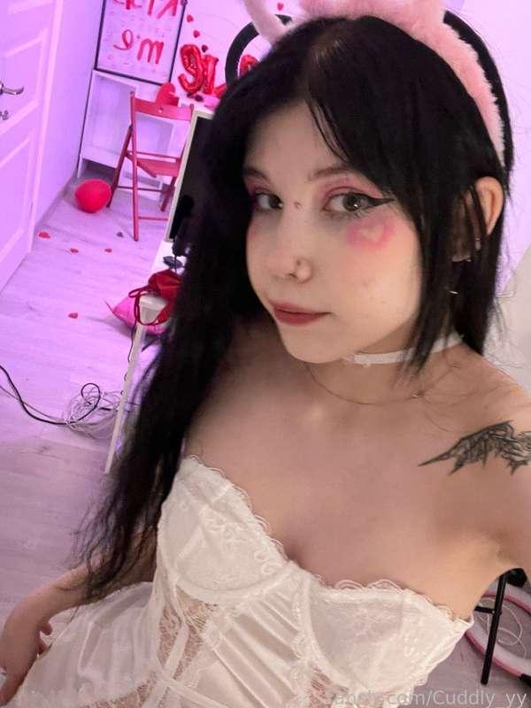 can I get a kiss from you?





#cute #selfie #sweet #weeb #shy #teen #emogirl #egirl #fyp #18 #teen