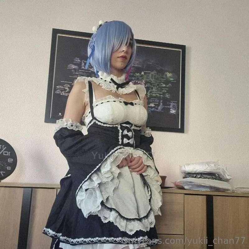 M-master... 🥺🥺  Este cosplay es simplemente precioso AAAAAH ..