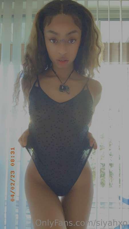 You come home and I’m dressed like this wyd? 🫦👀