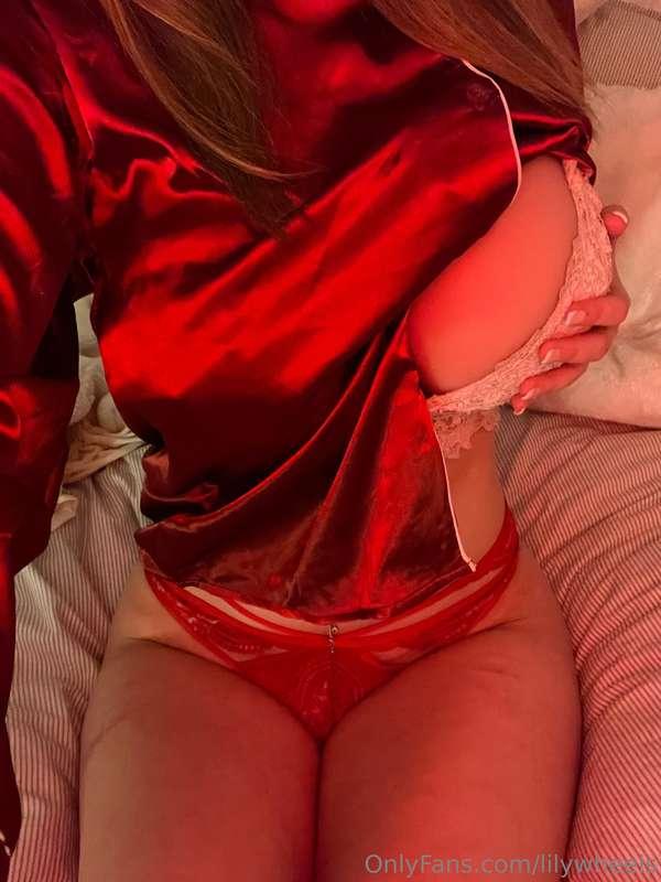 i hope everyone will have a good christmas this year🥰dm me i..
