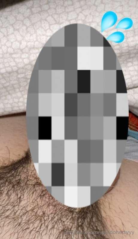 Woke up rock hard 🍆 Who’s putting their mouth on this so I c..
