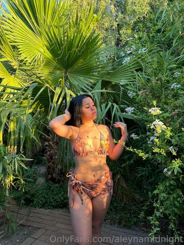 comment what you would you do if you saw me this😽
