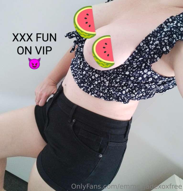 Happy Titty Tuesday 🍉 🍉Cum to VIP to see more of my perfect ..