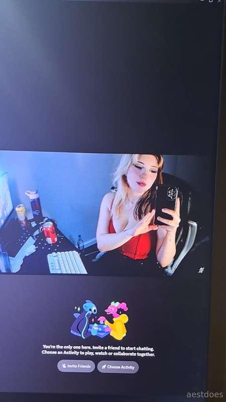 Who's tryna call? ♡