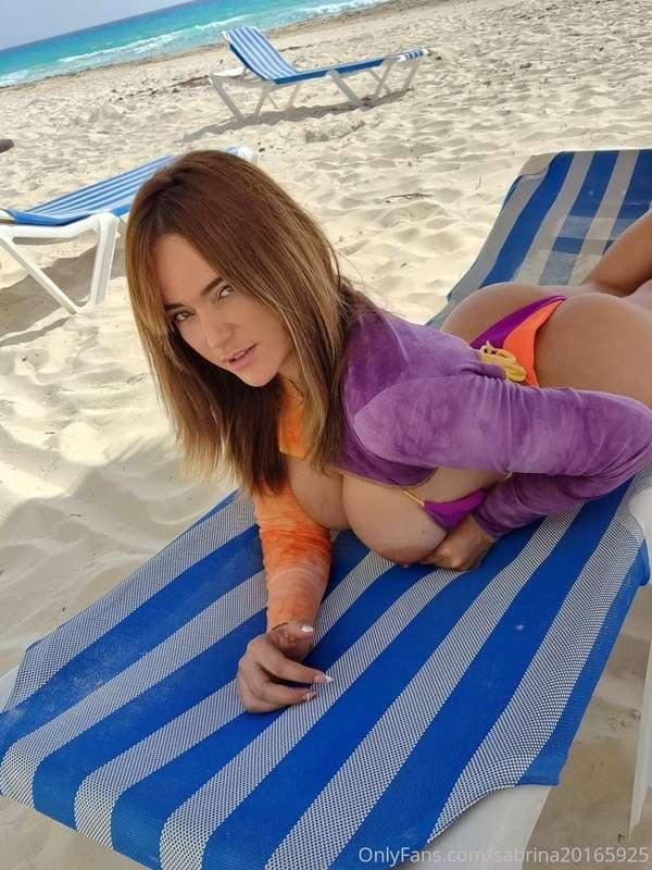 😈y si lo hacemos en la playa🏝