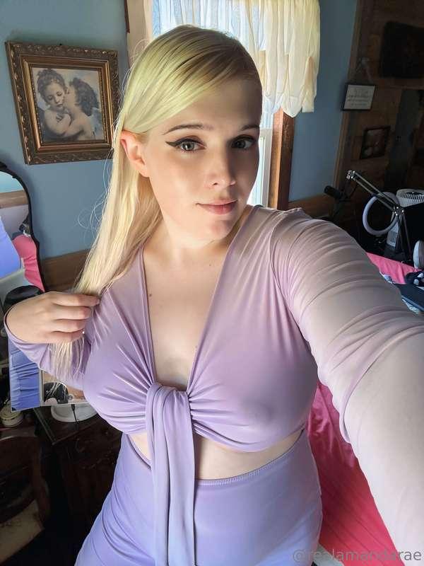 Why don’t I get this lil purple dress out of the way 😌