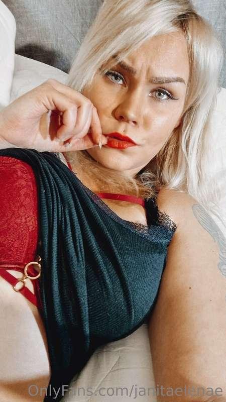 Feeling sexy todayyy! 😍✨️ Kivaa perjantaita ihana ❤️❤️
