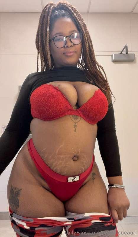 Do i look good in red ?