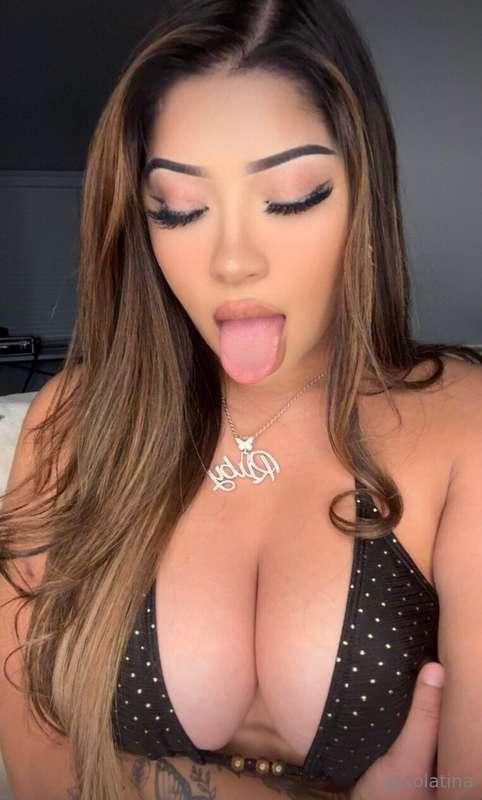 @latinabratt69 is going viral for takings cocks on live and ..