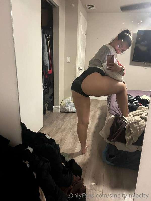 i need someone to spank me 😋