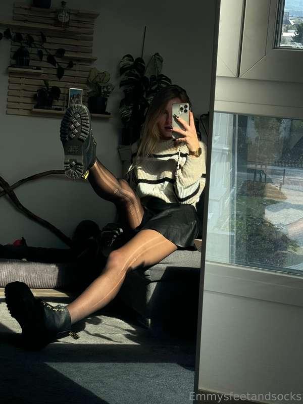 emmyfeetandsocks image #1
