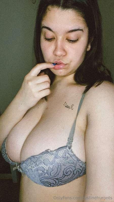 Tu penses quoi de mon nouveau soutif ? 🥰