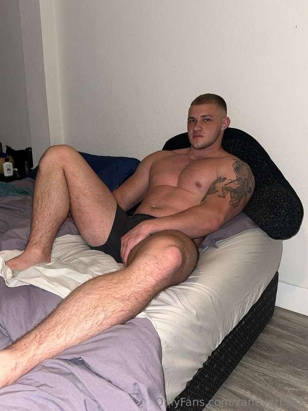 Waiting for you to DM me back like...