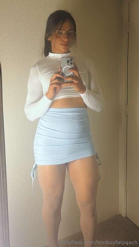 femboyfatpeach image #1