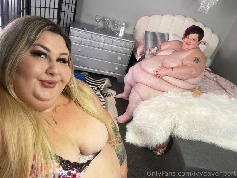 Filming today with @reenayestarr ! I’ll be all caught up on ..