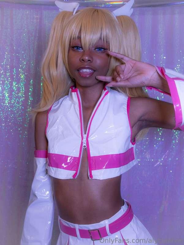 alyciaelvie image #4