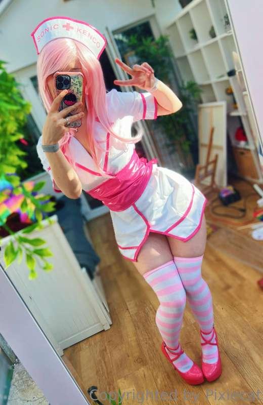 Super Sonico <3 which side is best?