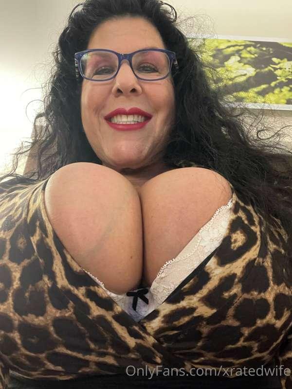 How can you resist tight bras and stockings?