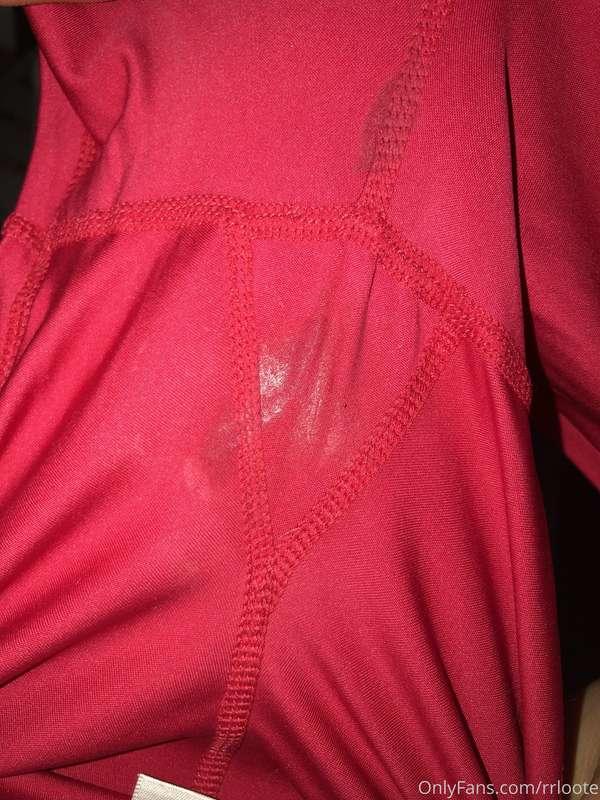 Took the dogs on a run & got a little wet 🙈
