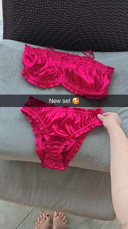 A few snapshot moments from trying on a new lingerie set tod..