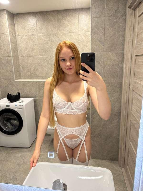 I love white underwear with stockings🩵