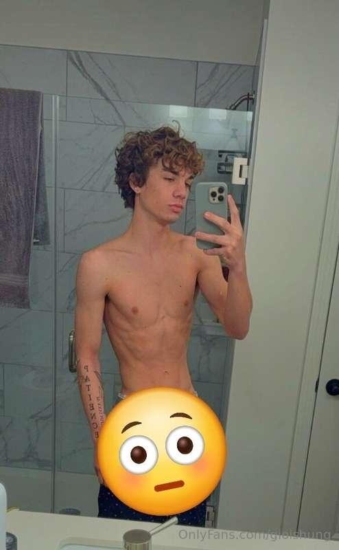 NEW CONTENT ❗️❗️❗️ Your favorite tiktok boy // new internet ..