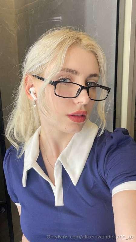 you owe me a compliment today!🫦