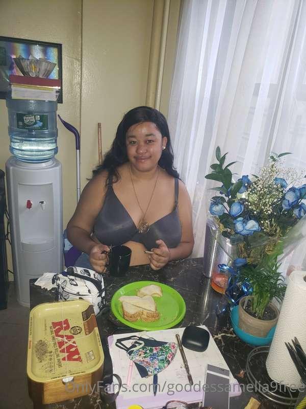 Wake and bakes in my bra before work is just my general mood..