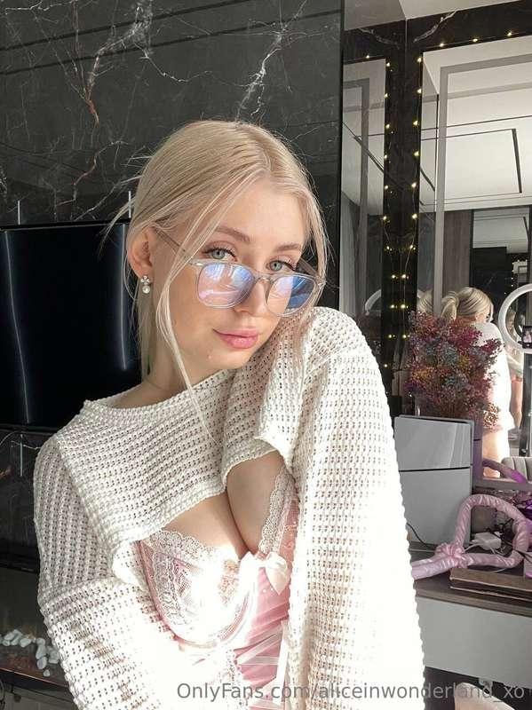 aliceinwonderland_xo image #0