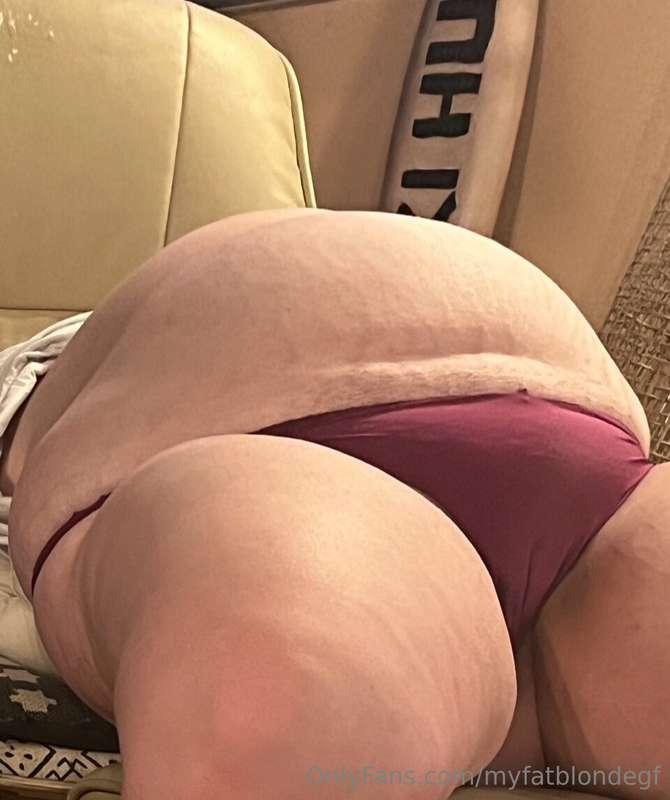 myfatblondegf image #2