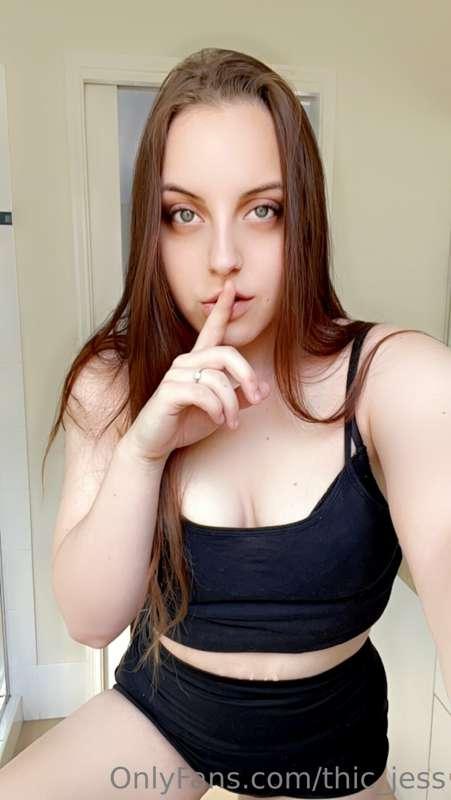 Shhh 🤫 I never say no! 😍🍑 Ask me anything! What do you want ..